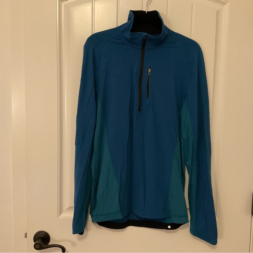 Lululemon Men’s Half Zip in Blue, Size Large